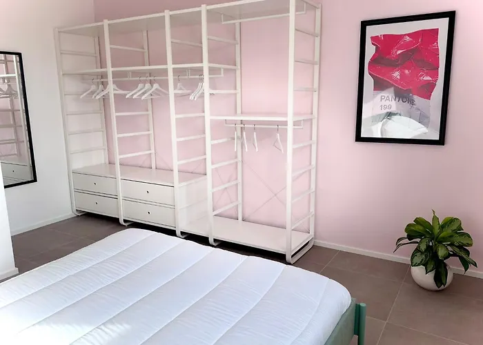 Pantone - Color Διαμέρισμα Sarnico