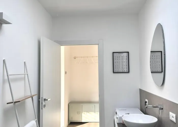 Διαμέρισμα Pantone - Color Sarnico